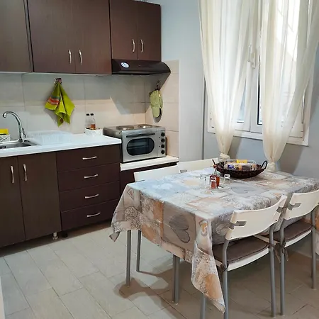 Apartment Bougainvillea House 1